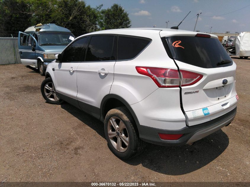 2016 FORD ESCAPE SE - 1FMCU0G71GUB89826