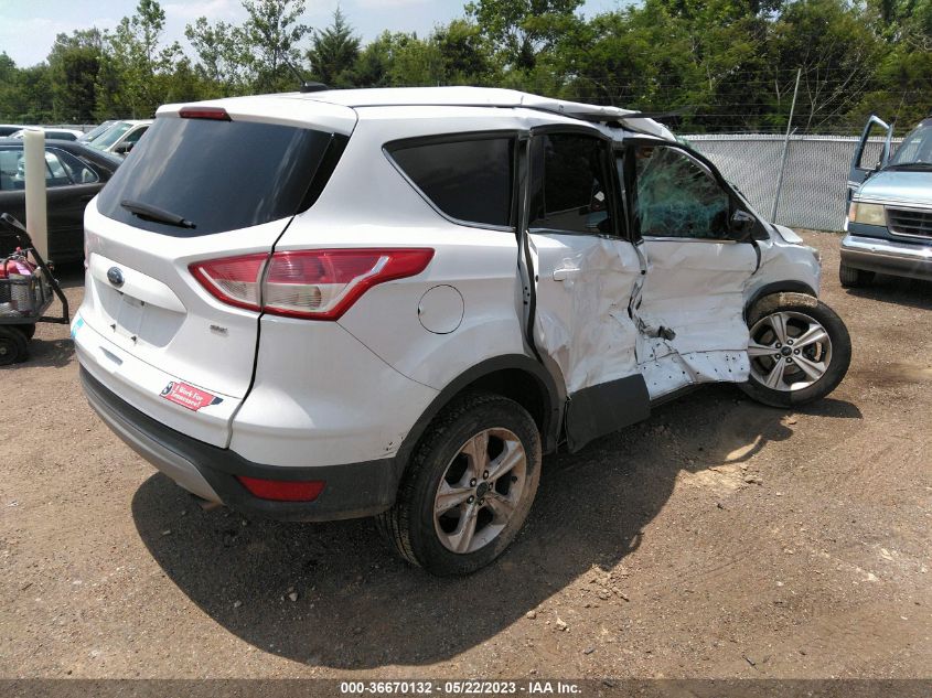 2016 FORD ESCAPE SE - 1FMCU0G71GUB89826