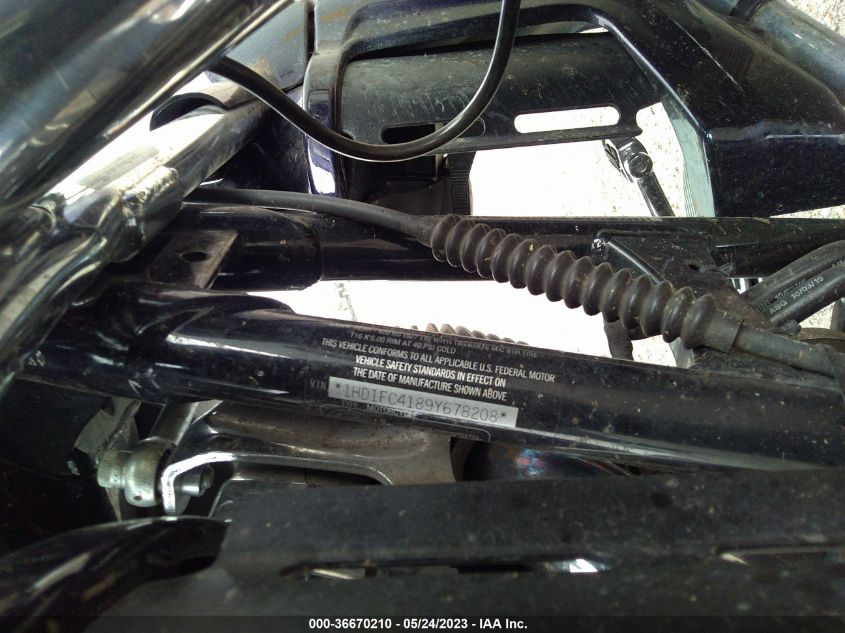 2009 HARLEY-DAVIDSON FLHTCU 1HD1FC4189Y678208