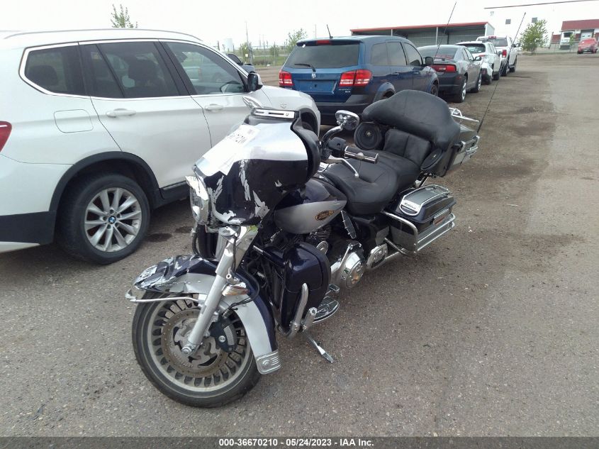 2009 HARLEY-DAVIDSON FLHTCU 1HD1FC4189Y678208