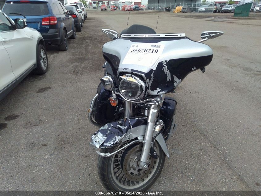 2009 HARLEY-DAVIDSON FLHTCU 1HD1FC4189Y678208