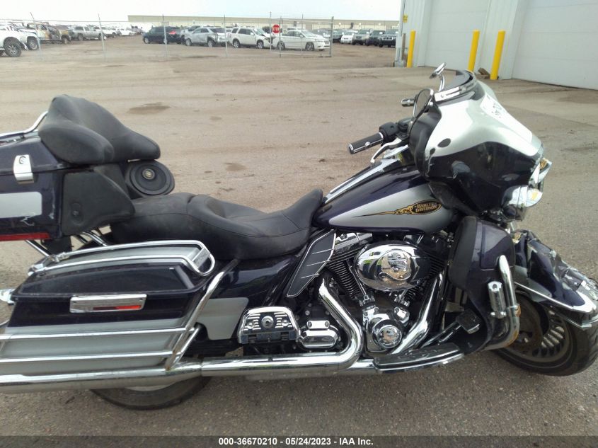 2009 HARLEY-DAVIDSON FLHTCU 1HD1FC4189Y678208