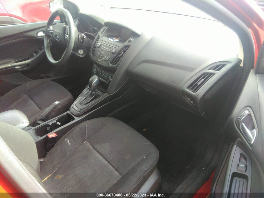 VIN 1FADP3K25JL246934 2018 FORD FOCUS SE