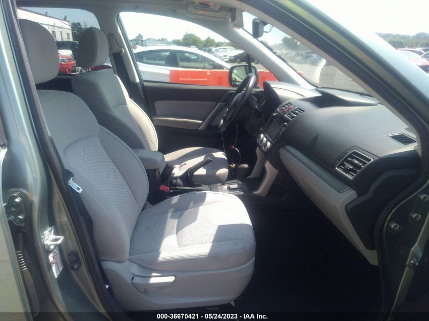 2016 SUBARU FORESTER 2.5I PREMIUM - JF2SJADC1GH567380