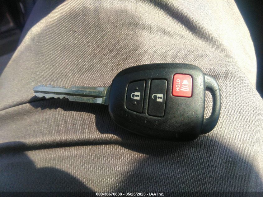 2015 TOYOTA RAV4 XLE - 2T3RFREV8FW317091