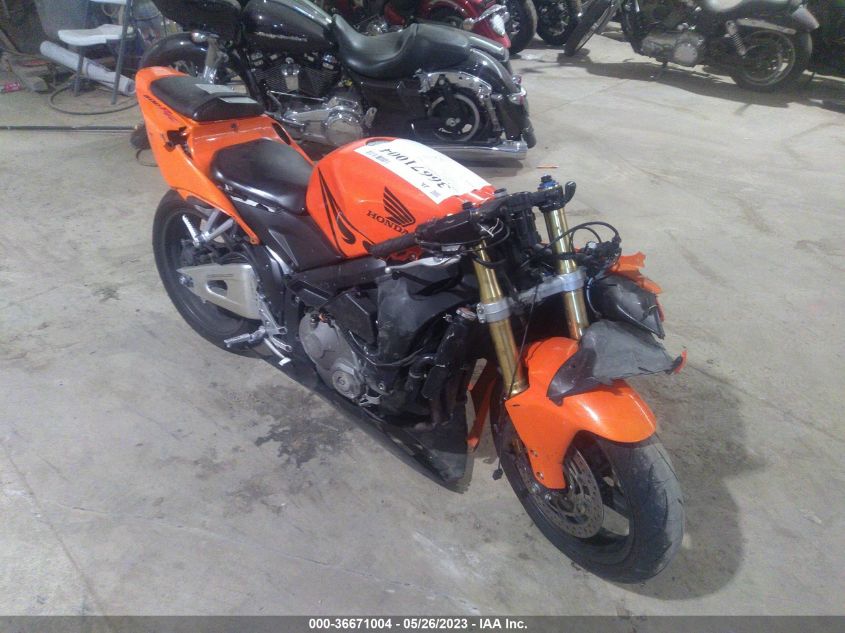 2006 HONDA CBR600 RR - JH2PC37066M311180