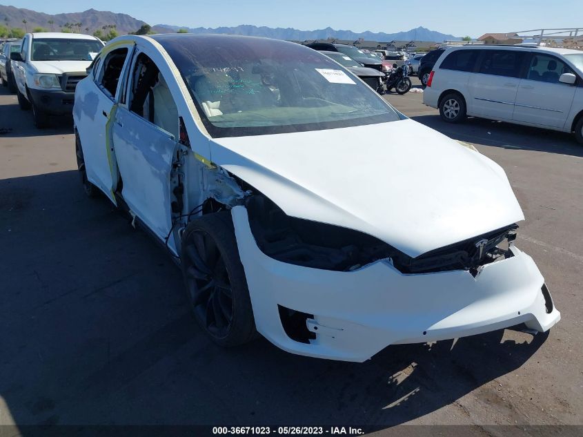 5YJXCBE20HF050017 TESLA MODEL X 90D/75D/100D 2017