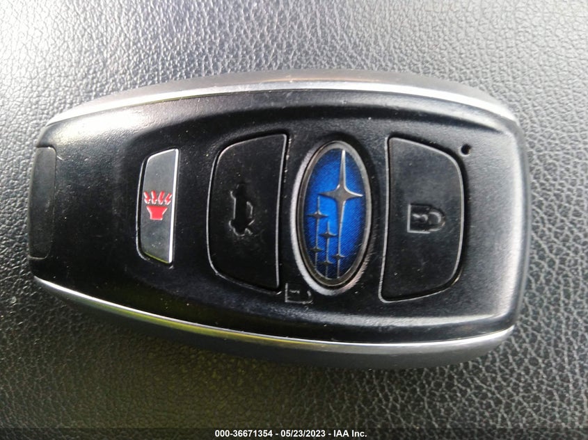 VIN JF2GPANC2H8271000 2017 SUBARU CROSSTREK LIMITED