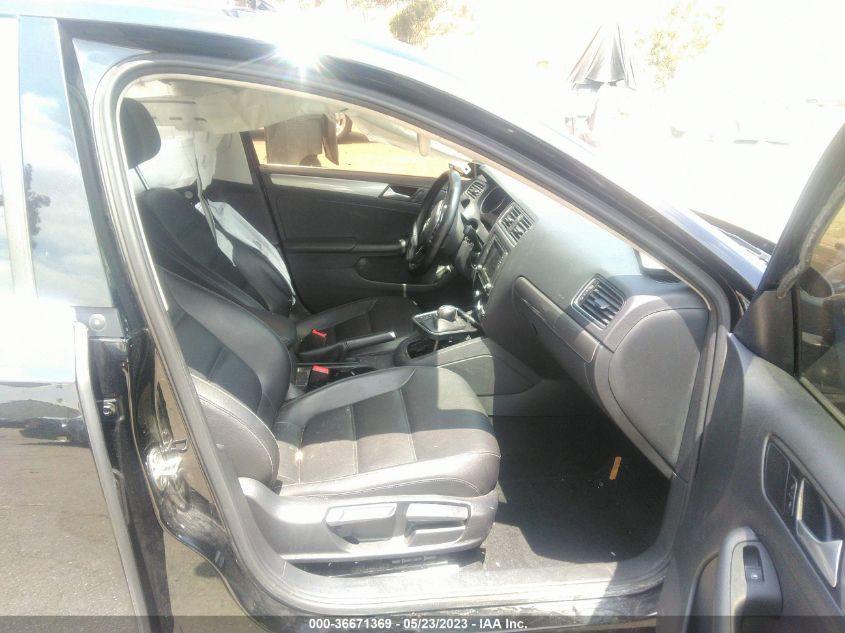 2018 VOLKSWAGEN JETTA 1.4T - 3VWDB7AJ0JM262091
