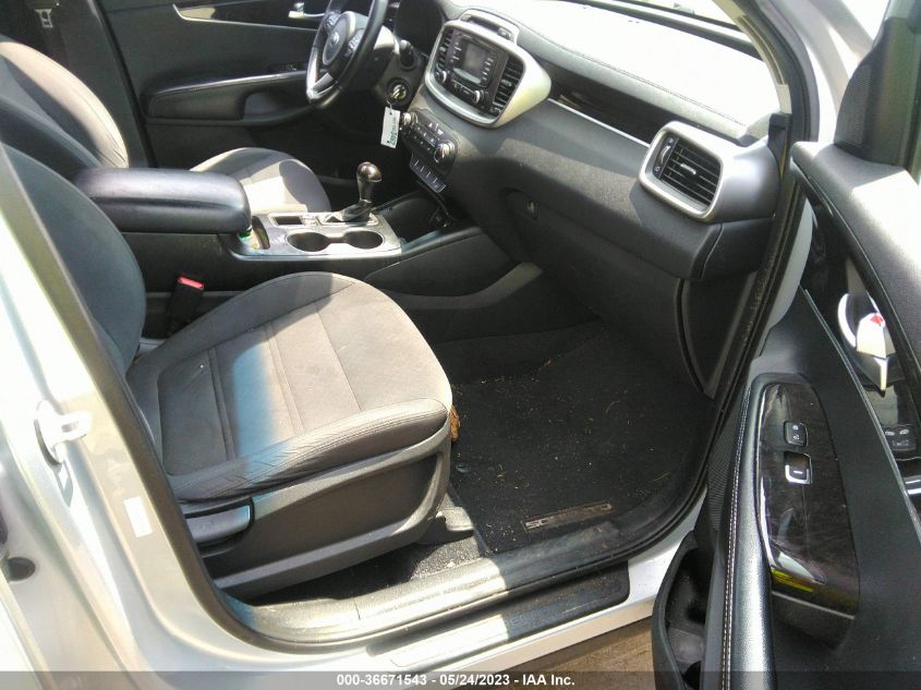 2016 KIA SORENTO LX - 5XYPG4A34GG039768