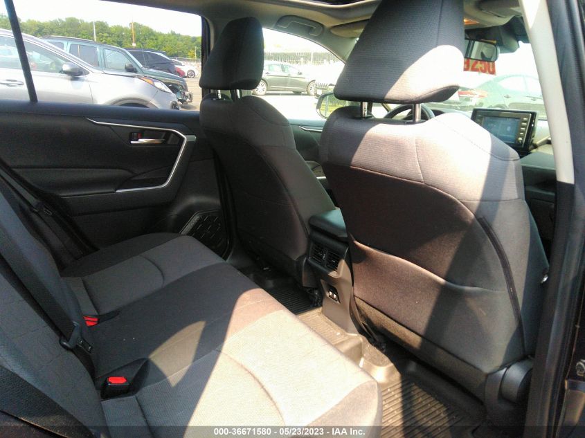 2019 TOYOTA RAV4 XLE - JTMP1RFV7KD019160