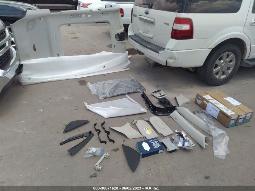 YV4A22PL6G1061526 2016 VOLVO XC90 - Image 12