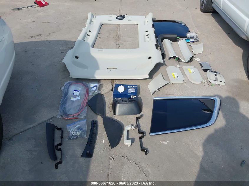 2016 VOLVO XC90 T6 INSCRIPTION - YV4A22PL6G1061526