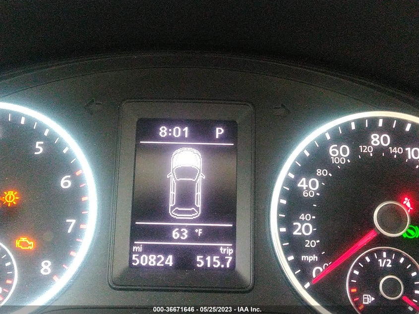 VIN WVGAV7AX6HK023627 2017 VOLKSWAGEN TIGUAN