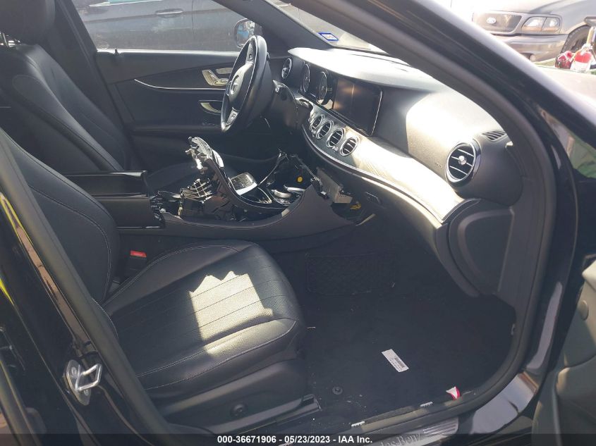 2017 MERCEDES-BENZ E-CLASS E 300 - WDDZF4KB2HA027045