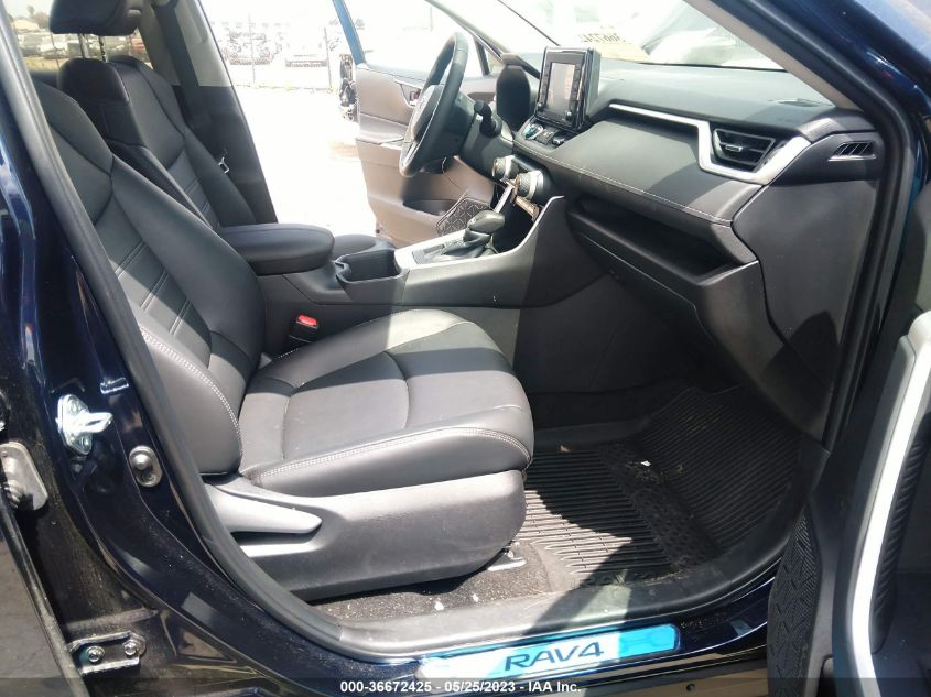 2022 TOYOTA RAV4 XLE PREMIUM - 2T3A1RFV0NW326196