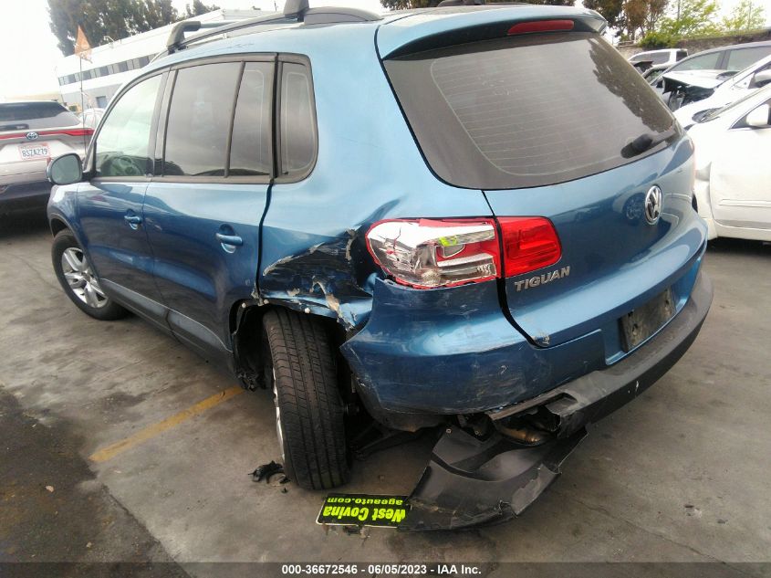 2017 VOLKSWAGEN TIGUAN S - WVGAV7AX1HK021011