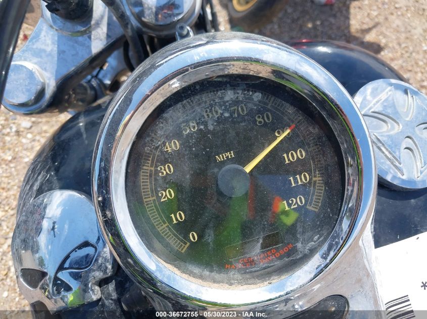 2005 HARLEY-DAVIDSON FXSTD 1HD1BSY155Y044302