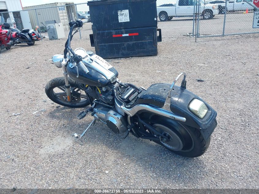 2005 HARLEY-DAVIDSON FXSTD 1HD1BSY155Y044302