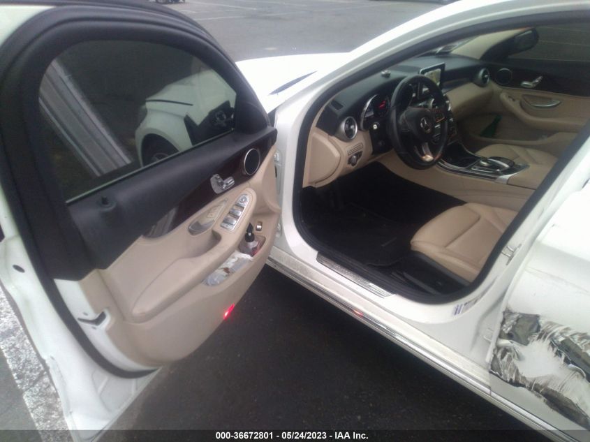 2015 MERCEDES-BENZ C-CLASS C 300 - 55SWF4JB1FU085973