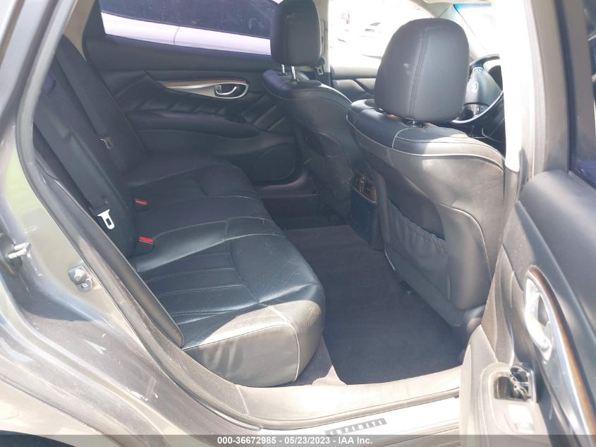 2016 INFINITI Q70L JN1AY1PP8GM570002