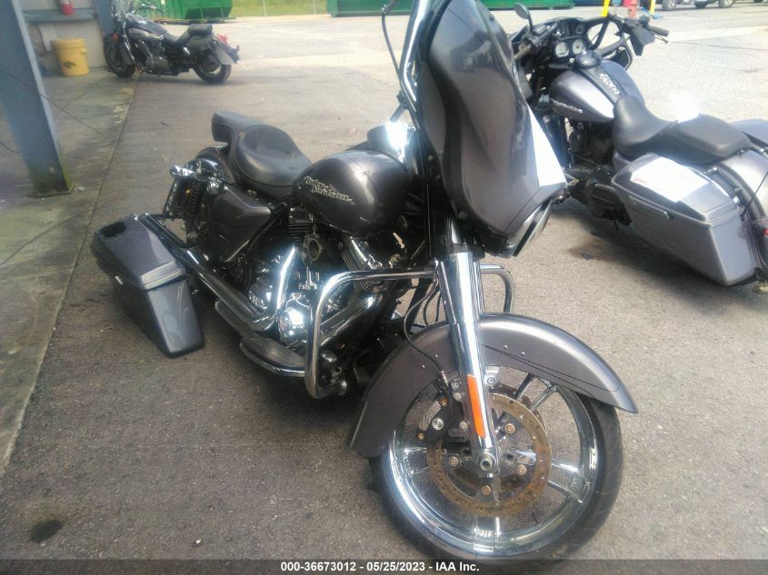 2015 HARLEY-DAVIDSON FLHXS STREET GLIDE SPECIAL - 1HD1KRM15FB646331