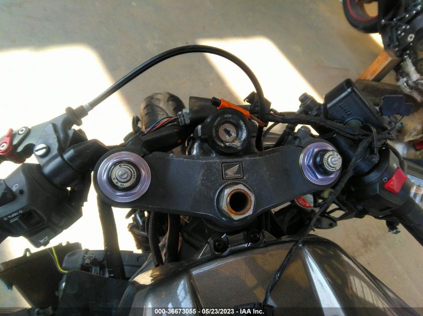 2006 HONDA CBR600 RR - JH2PC37156M300373