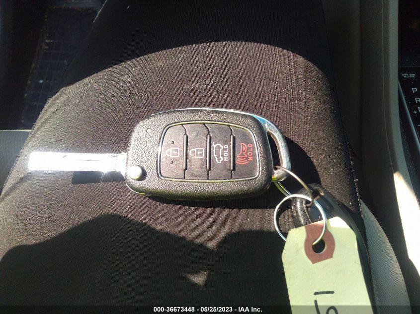 2016 HYUNDAI TUCSON SE - KM8J3CA44GU075491