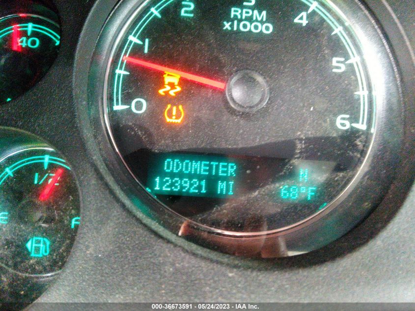 2013 CHEVROLET TAHOE LTZ - 1GNSCCE04DR160322