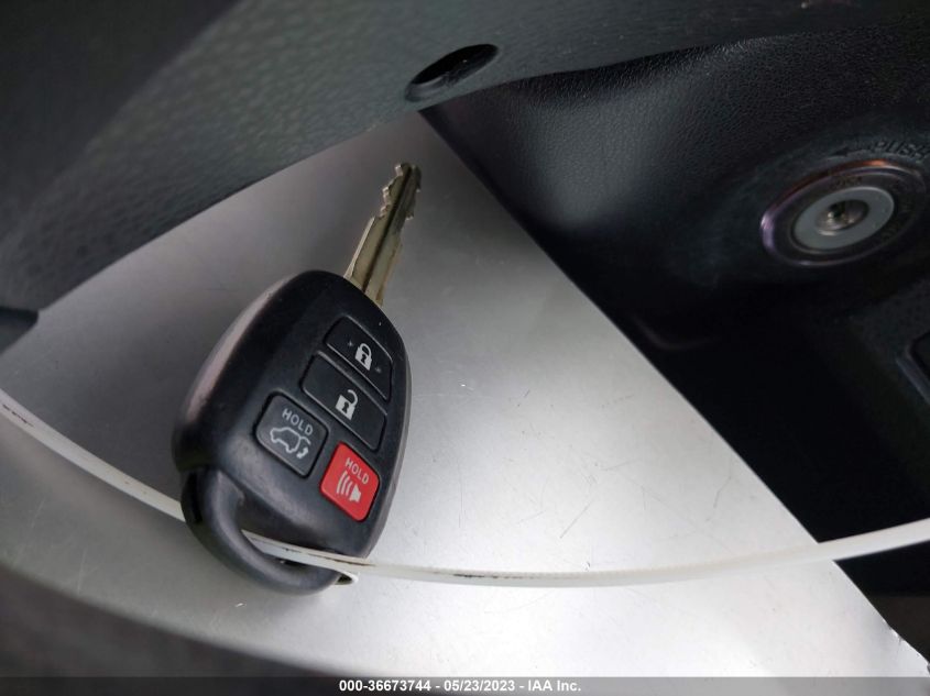 2015 TOYOTA RAV4 XLE - 2T3WFREV2FW188624