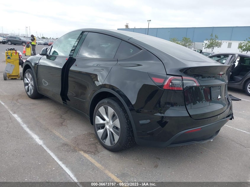 VIN 7SAYGDEE4PF773997 2023 TESLA MODEL Y LONG RANGE