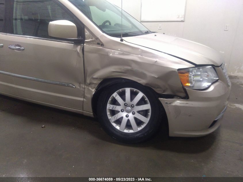 2016 CHRYSLER TOWN & COUNTRY TOURING - 2C4RC1BG9GR121088