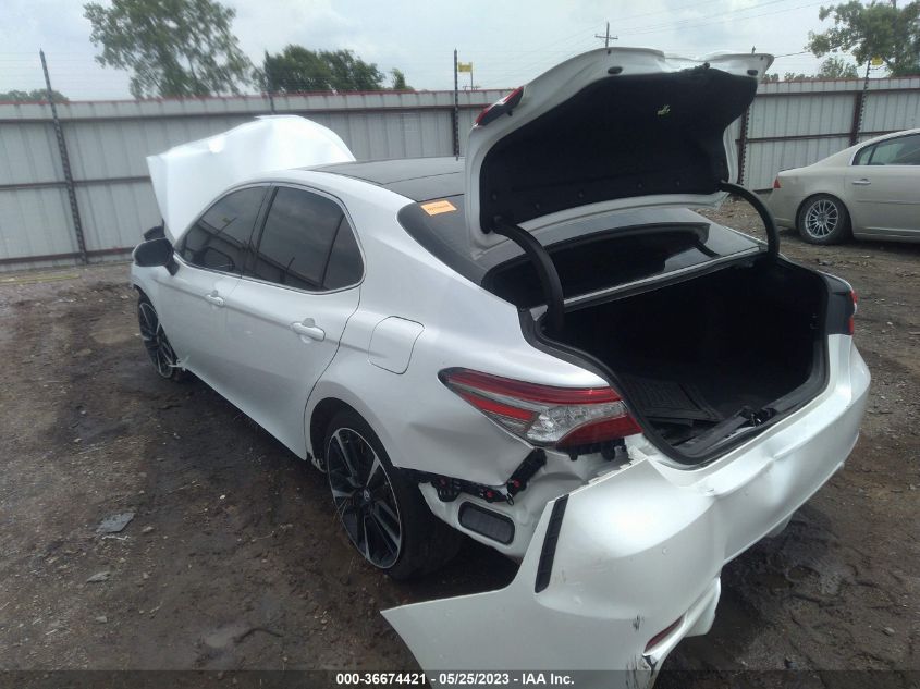 2018 TOYOTA CAMRY XSE - 4T1B61HK3JU015178