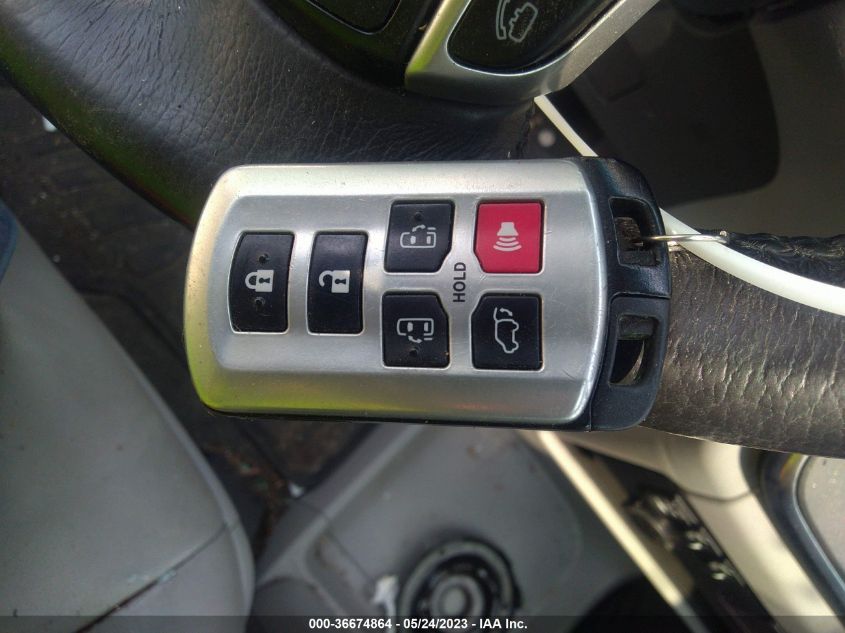 2017 TOYOTA SIENNA XLE AUTO ACCESS - 5TDYZ3DC0HS886117