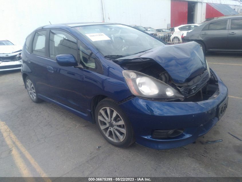 2013 HONDA FIT SPORT - JHMGE8H56DC040925