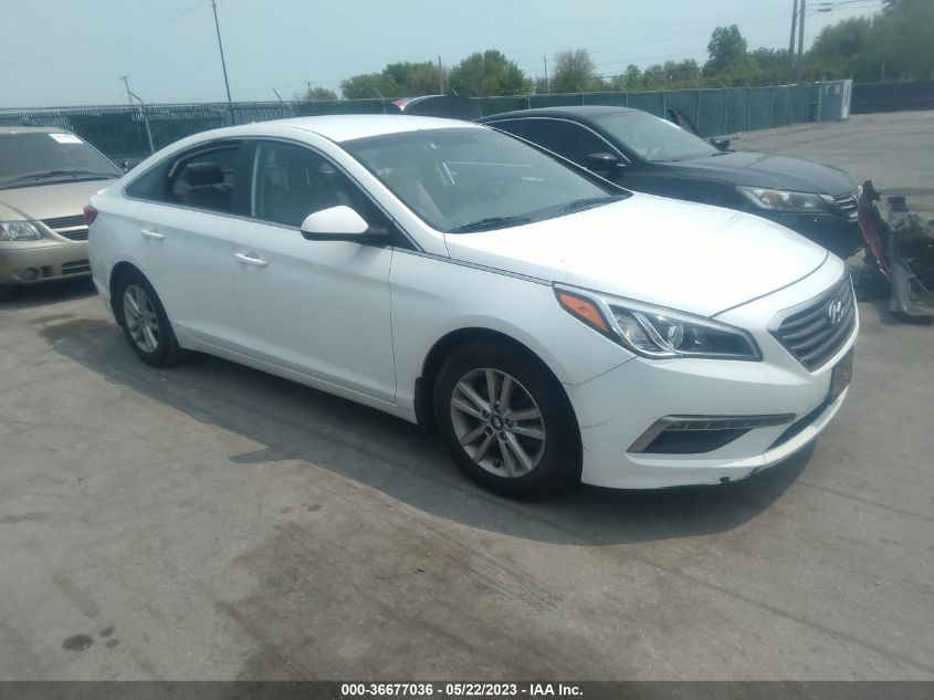 2015 HYUNDAI SONATA 2.4L SE - 5NPE24AF8FH213509