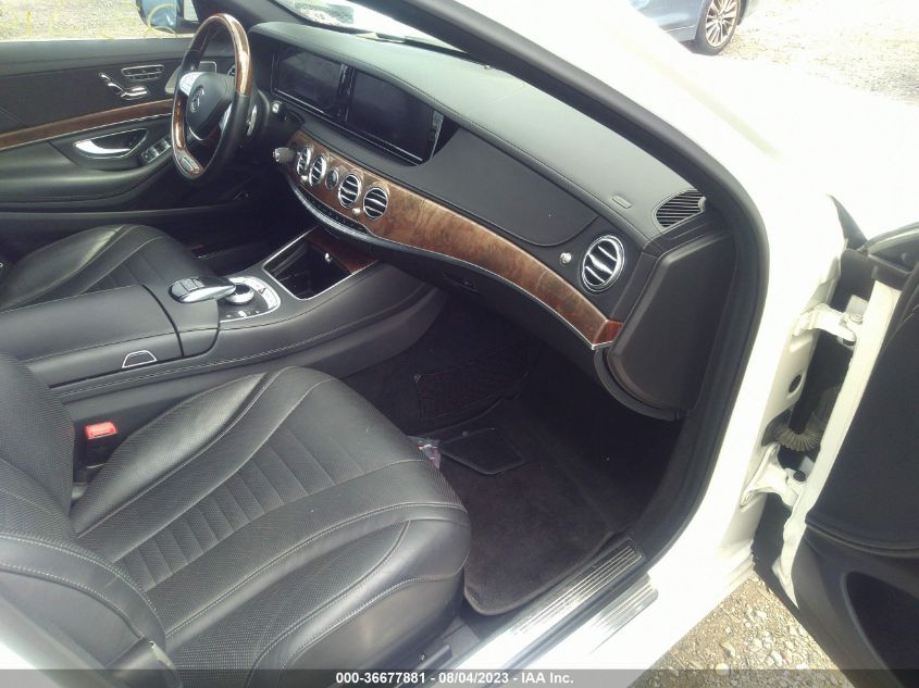 2016 MERCEDES-BENZ S-CLASS S 550 - WDDUG8FBXGA230854