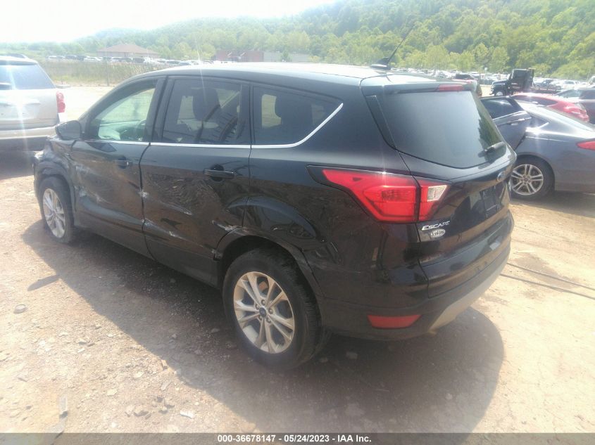 2019 FORD ESCAPE SE - 1FMCU9GD6KUA06777