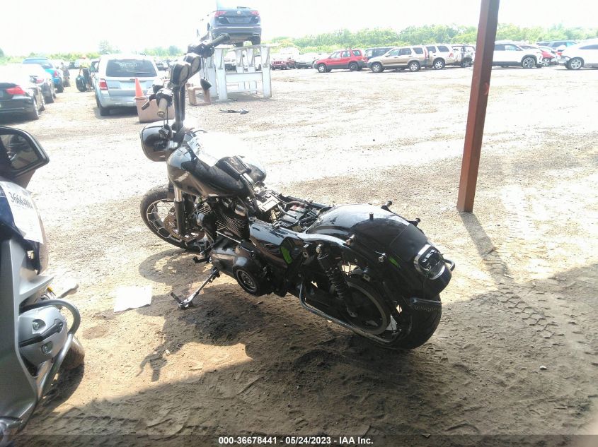 2018 HARLEY-DAVIDSON FLHRXS 1HD1KVC19JB642124