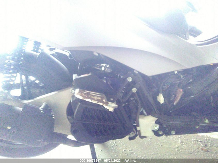 2016 HONDA PCX 150 - RLHKF1801GY100704