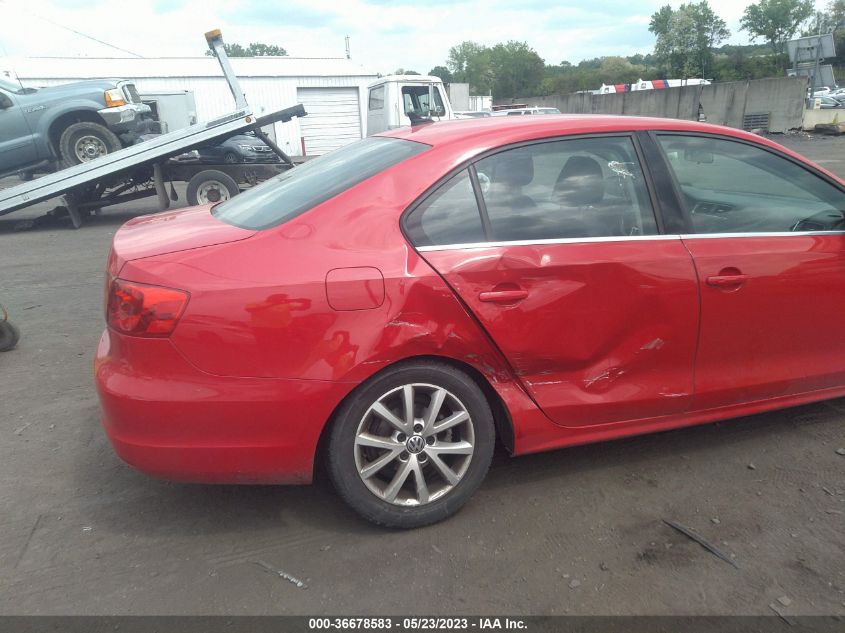 2014 VOLKSWAGEN JETTA SEDAN SE - 3VWD17AJ4EM373803