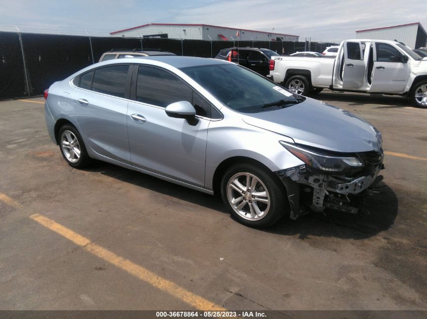 2018 CHEVROLET CRUZE LT - 1G1BE5SM6J7117686