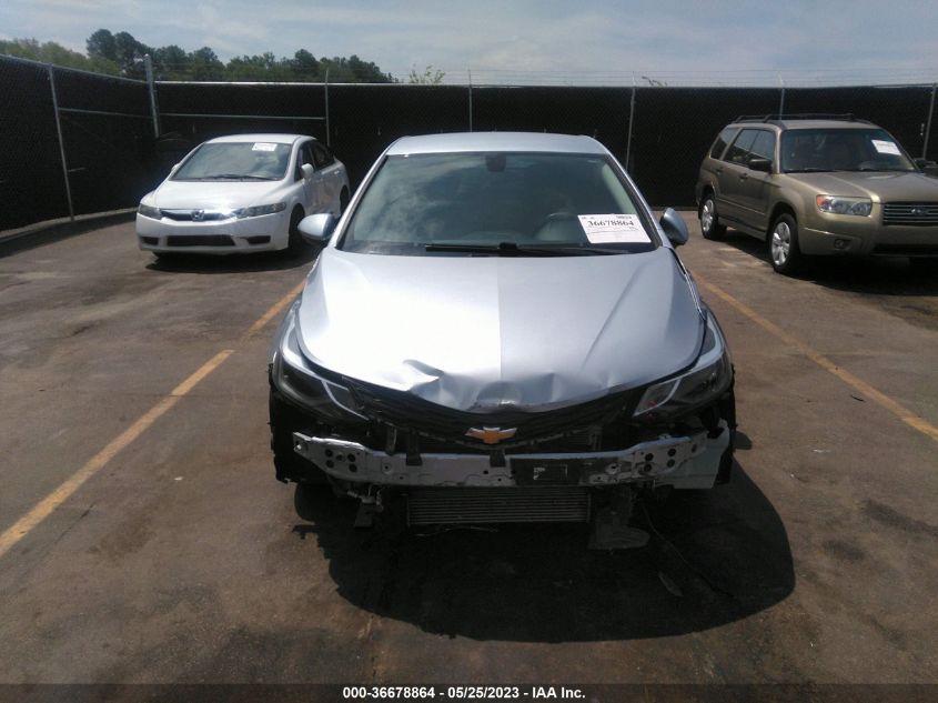 2018 CHEVROLET CRUZE LT - 1G1BE5SM6J7117686
