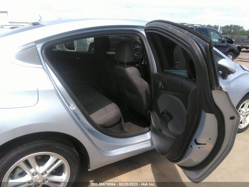 2018 CHEVROLET CRUZE LT - 1G1BE5SM6J7117686