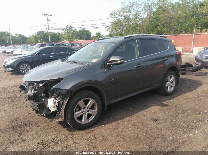 2014 TOYOTA RAV4 XLE - JTMRFREVXED047874
