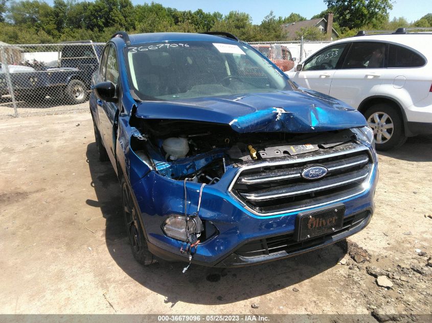 2019 FORD ESCAPE SE - 1FMCU9GD0KUB50079