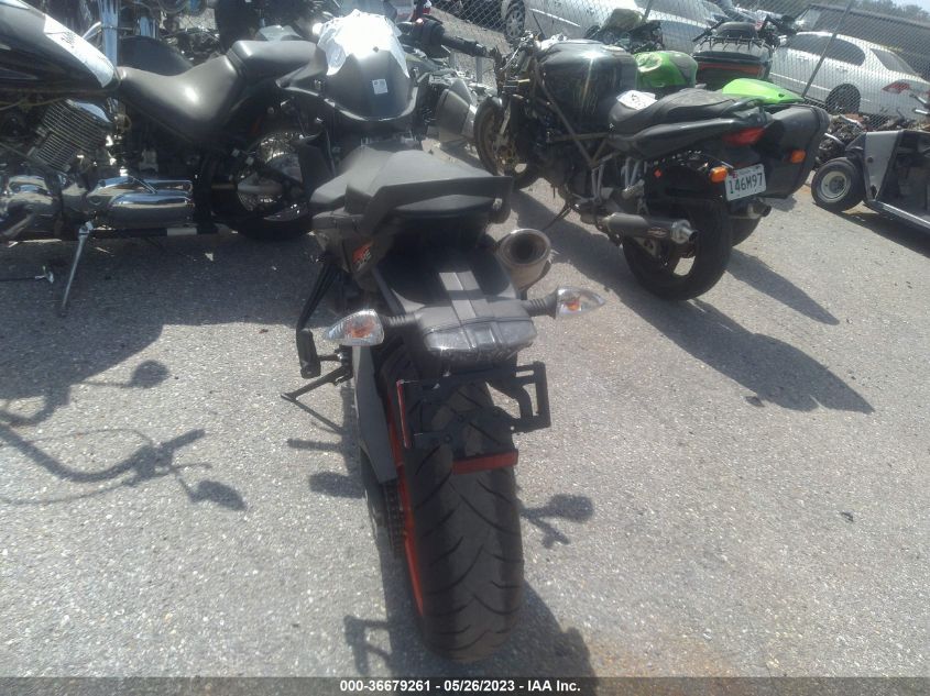 2020 KTM 790 DUKE VBKTU6404LM777274