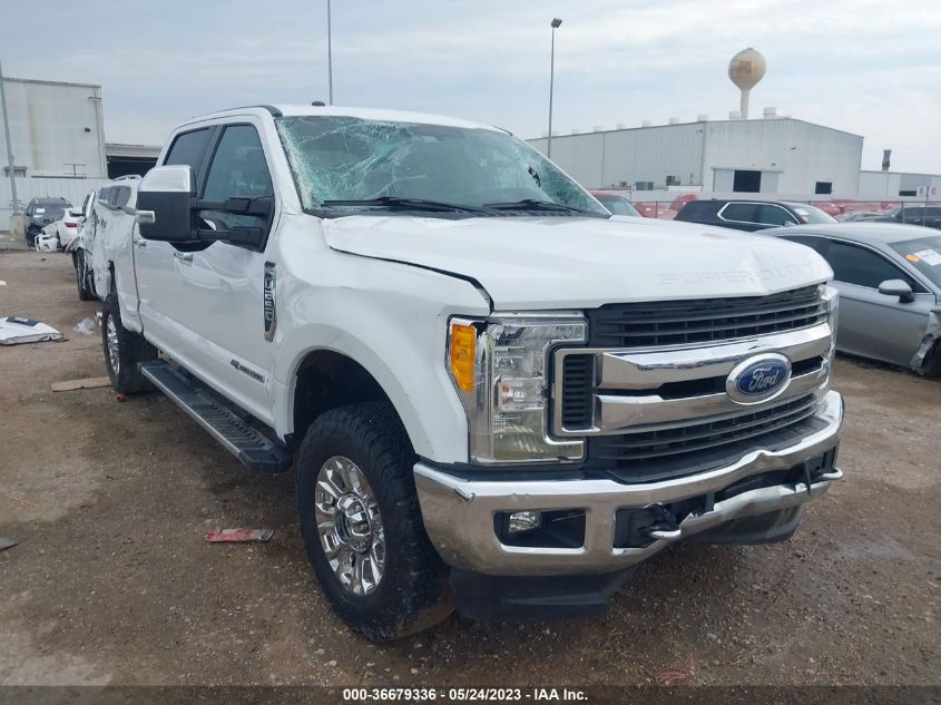 2017 FORD SUPER DUTY F-250 SRW LARIAT/PLATINUM - 1FT7W2BT7HEF46373