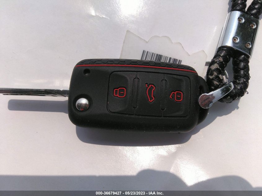 2014 VOLKSWAGEN JETTA SEDAN GLI - 3VW5T7AJ3EM234017