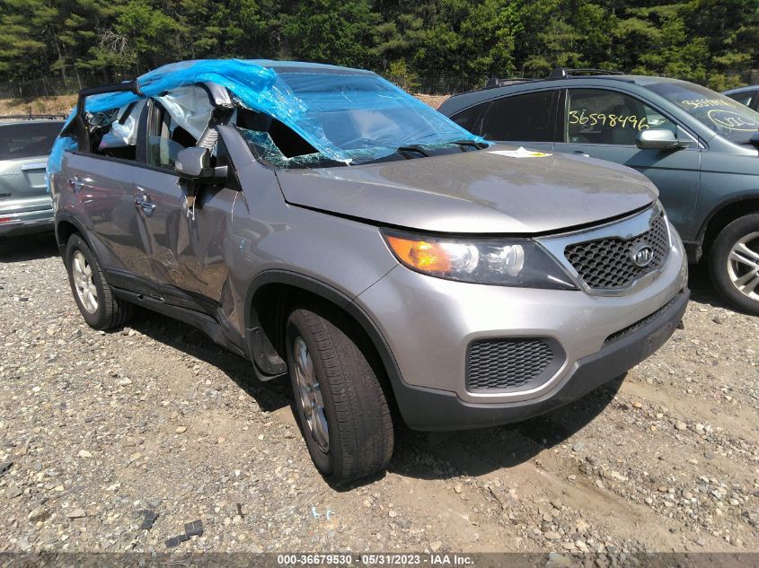 2013 KIA SORENTO LX - 5XYKT3A1XDG340104